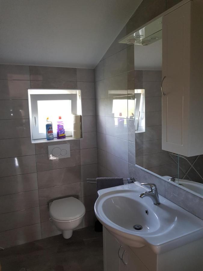 Apartmani Vrdoljak Malinska Exterior photo