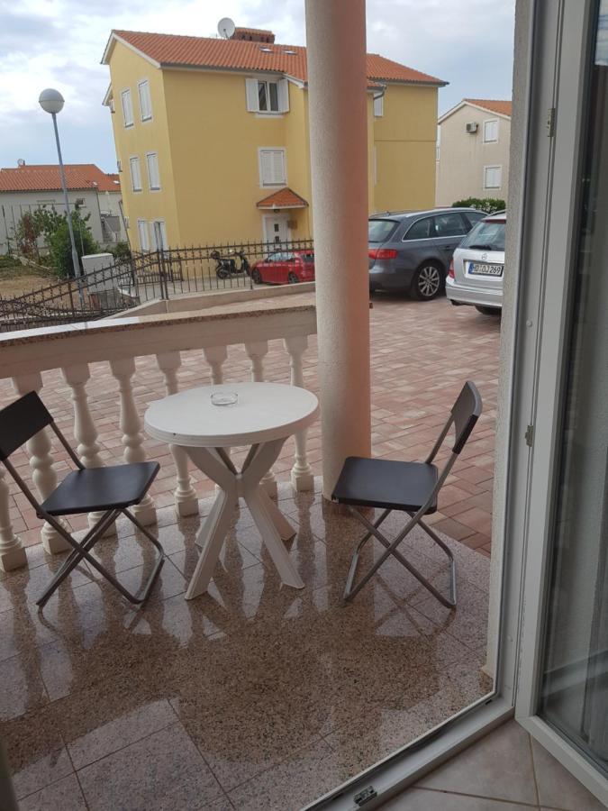 Apartmani Vrdoljak Malinska Exterior photo