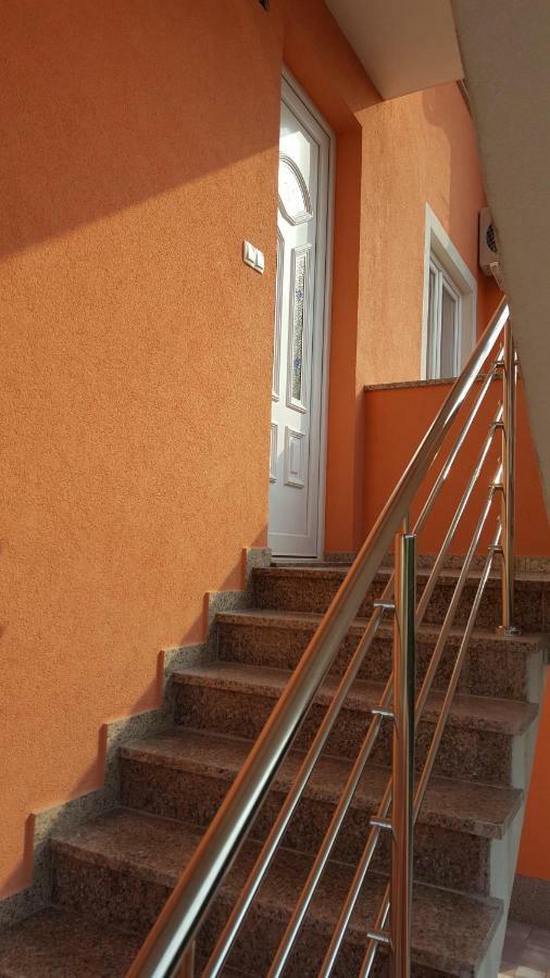 Apartmani Vrdoljak Malinska Exterior photo